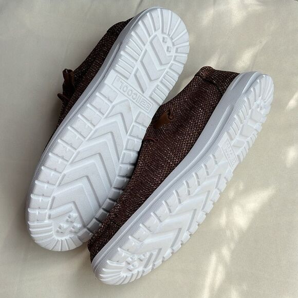 32 Brown Canvas Cusioned Boat shoe Slip-On Loafer - Picture 12 of 13